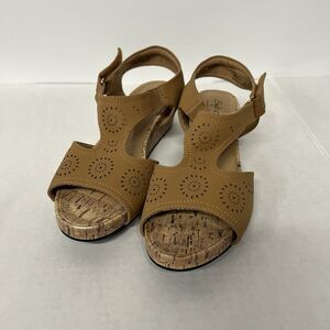 Soft Style By Hush Puppies Size 6 Tan Cork Wedge Sandals